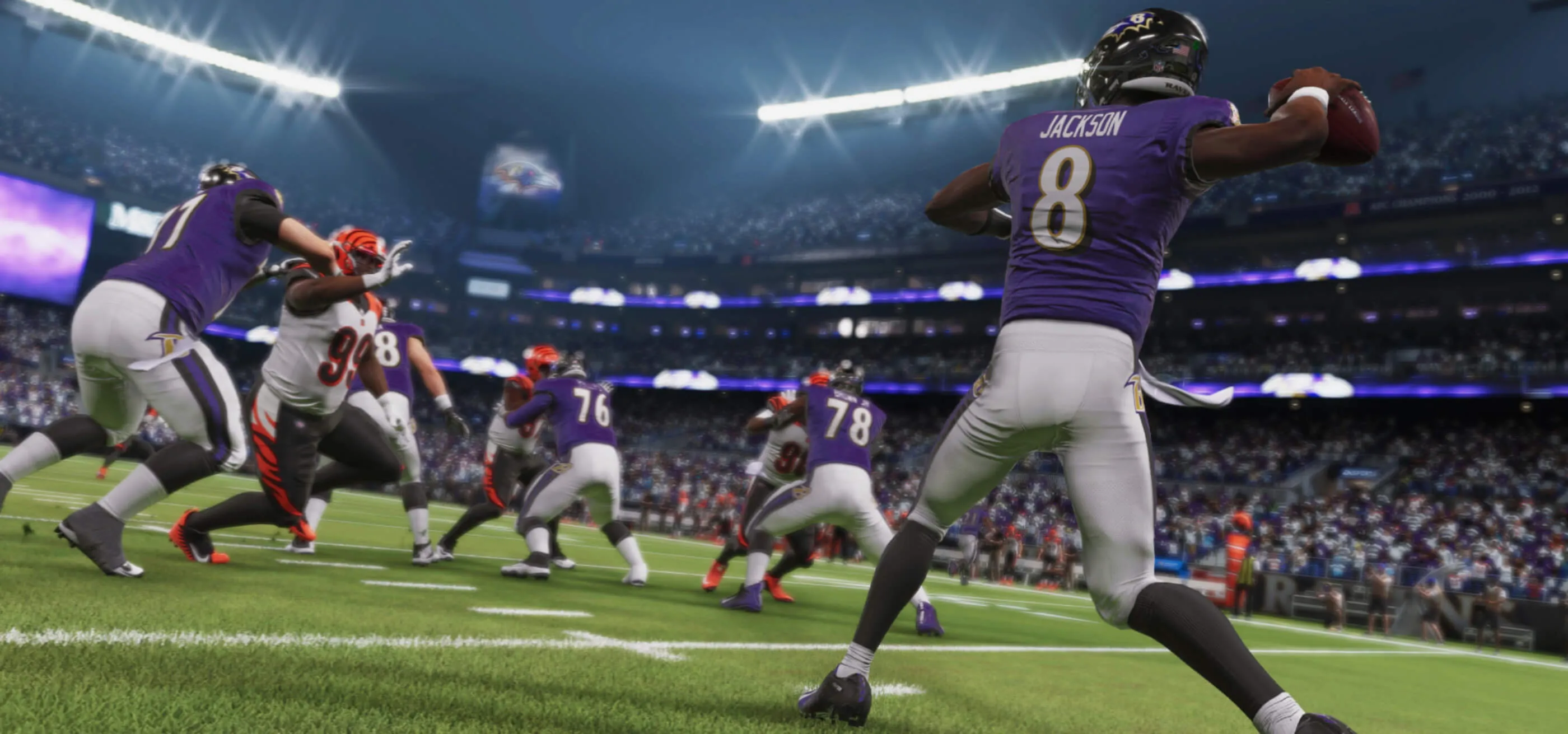 Captura de pantalla de Madden NFL 21: El mariscal de campo Lamar Jackson se prepara para entrar en acción.